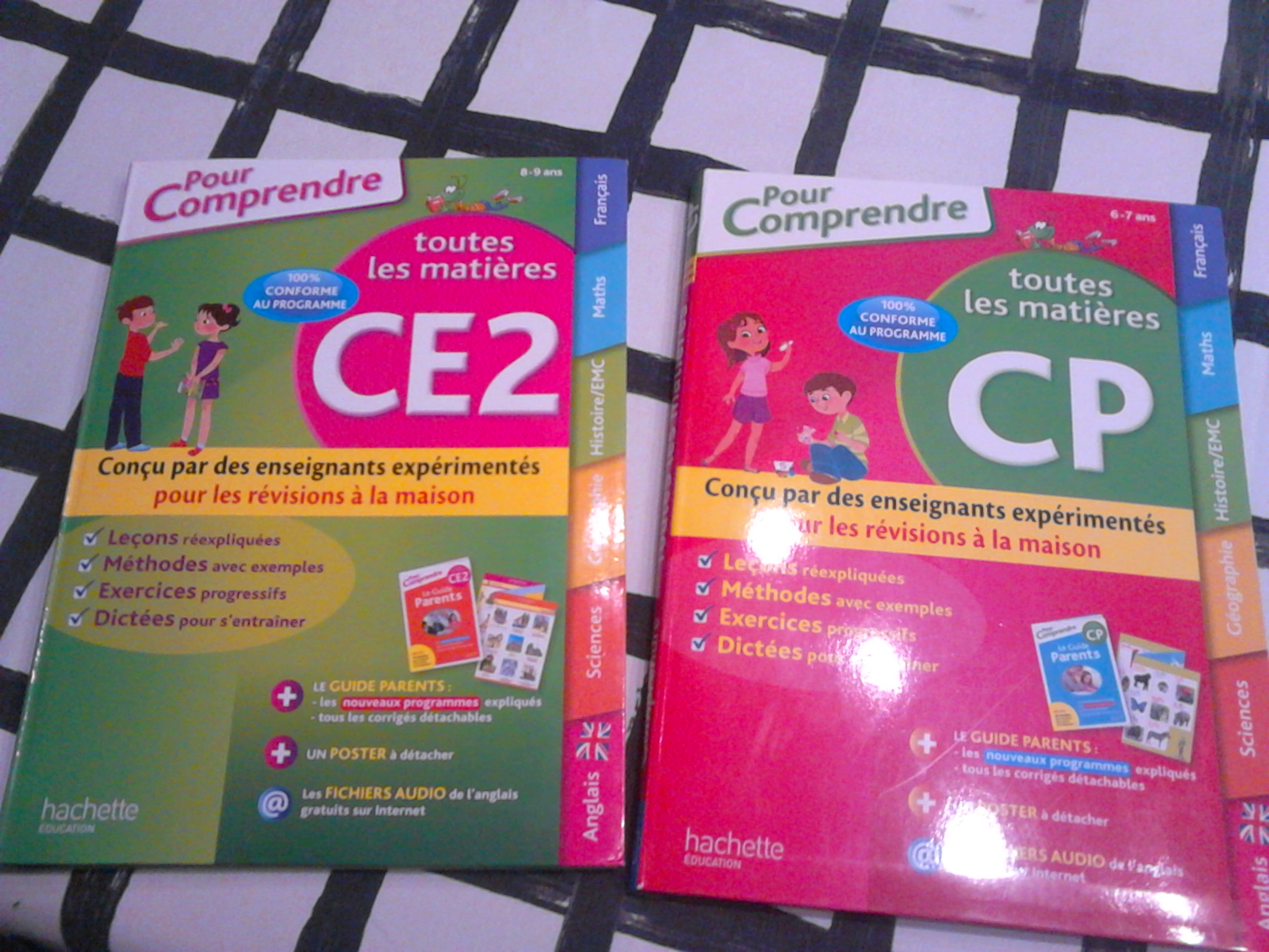 Je vous propose des cahiers d'exercice pour les enfants aux moments du confinement.